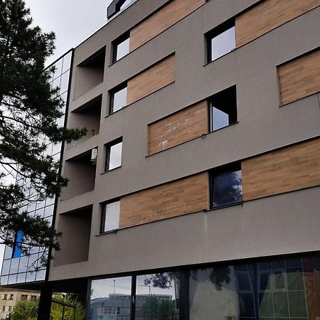 Victory Apartment Niksic ภายนอก รูปภาพ