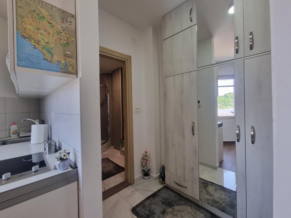 Victory Apartment Niksic ภายนอก รูปภาพ