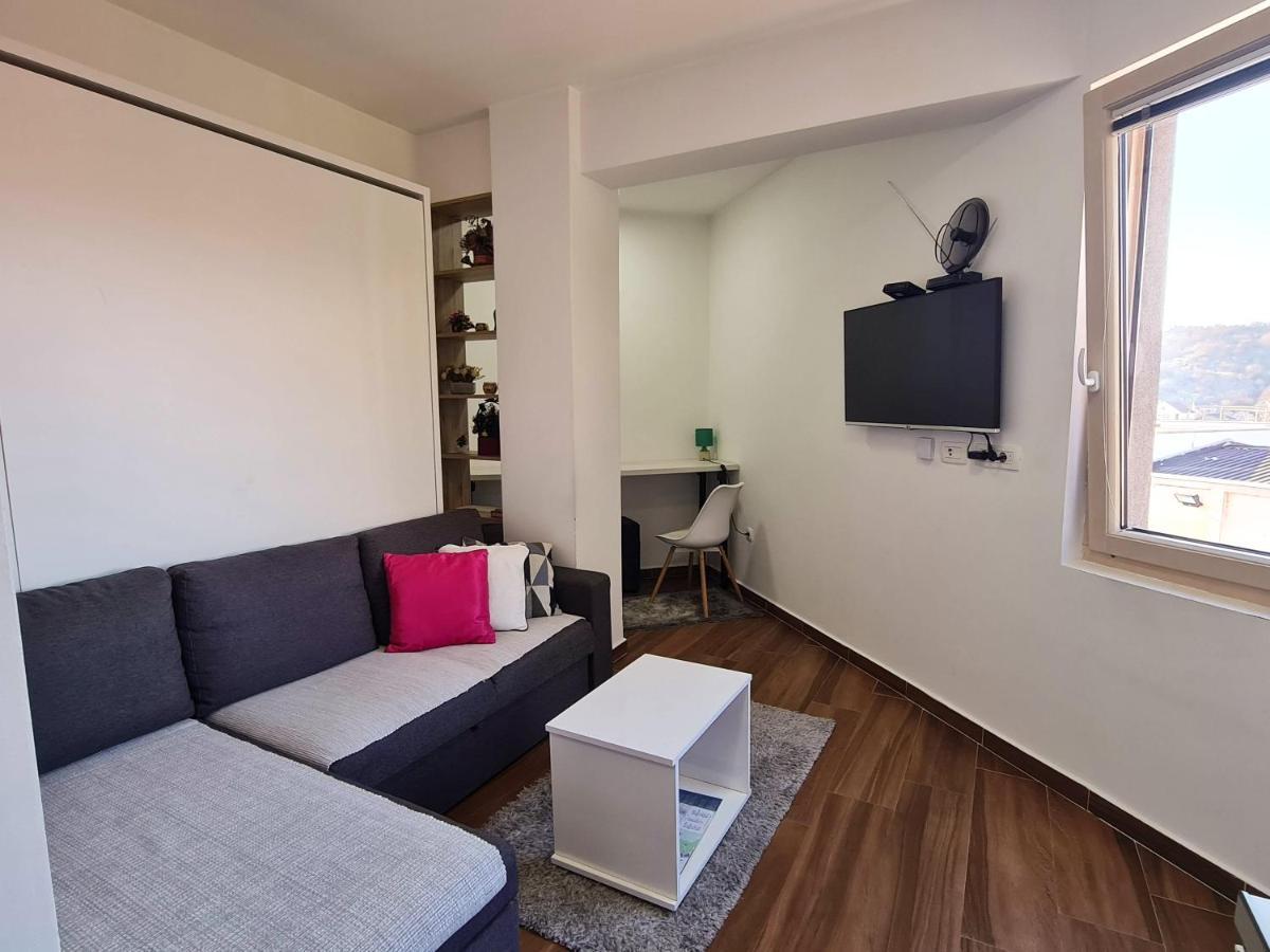 Victory Apartment Niksic ภายนอก รูปภาพ